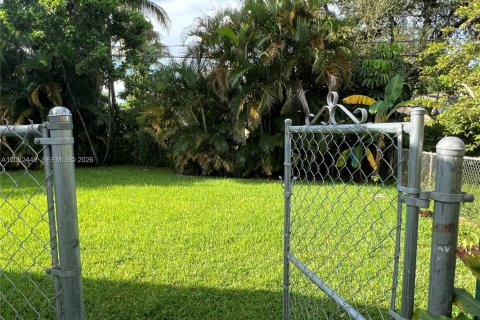 Villa ou maison à louer à Davie, Floride: 2 chambres № 2343196 - photo 8