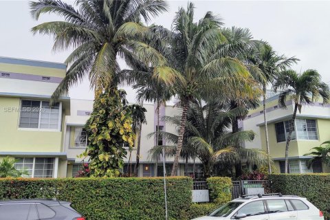 Condominio en alquiler en Miami Beach, Florida, 39.95 m2 № 1995852 - foto 11