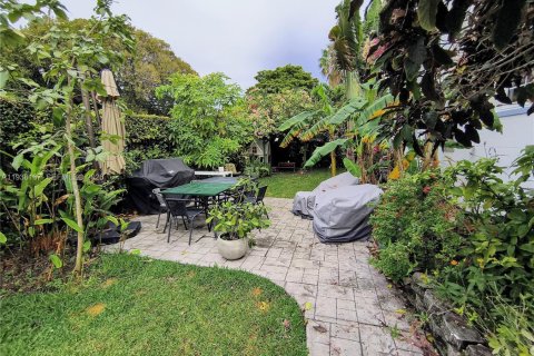 Condominio en alquiler en Miami Beach, Florida, 39.95 m2 № 1995852 - foto 18