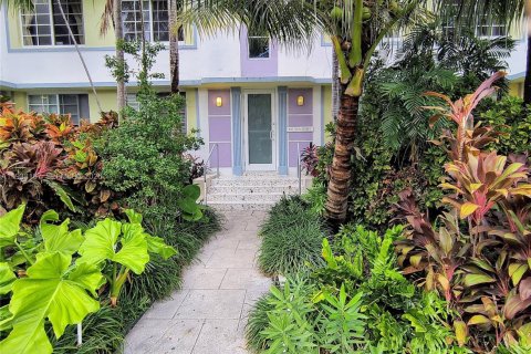 Condominio en alquiler en Miami Beach, Florida, 39.95 m2 № 1995852 - foto 13