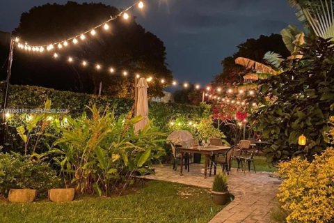 Condominio en alquiler en Miami Beach, Florida, 39.95 m2 № 1995852 - foto 21