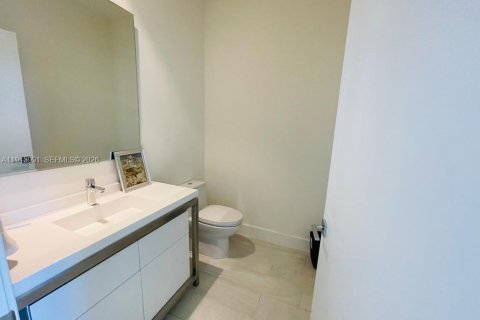 Снять в аренду кондоминиум в Санрайз, Флорида 1 спальня, 65.22м2, № 2082409 - фото 16