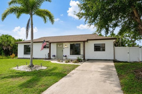 Villa ou maison à vendre à Port Charlotte, Floride: 3 chambres, 84.73 m2 № 2167383 - photo 3