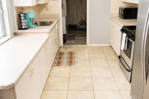 Villa ou maison à vendre à Port Charlotte, Floride: 3 chambres, 84.73 m2 № 2167383 - photo 12