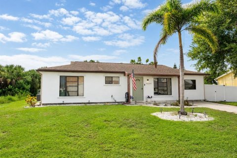 Villa ou maison à vendre à Port Charlotte, Floride: 3 chambres, 84.73 m2 № 2167383 - photo 2