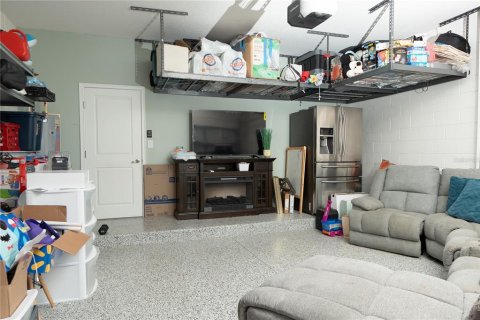 House in Davenport, Florida 4 bedrooms, 221.48 sq.m. № 2377940 - photo 28