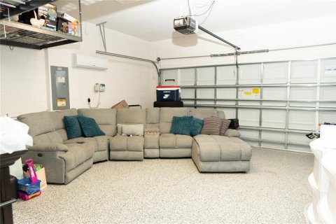 House in Davenport, Florida 4 bedrooms, 221.48 sq.m. № 2377940 - photo 27