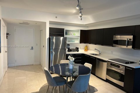 Condominio en venta en Miami, Florida, 1 dormitorio, 78.6 m2 № 2012571 - foto 6