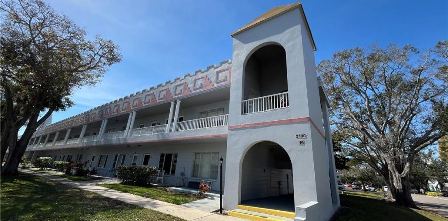 Condo in Clearwater, Florida, 1 bedroom № 1535632