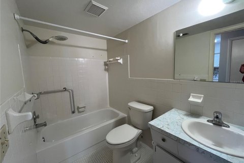 Condo in Clearwater, Florida, 1 bedroom  № 1535632 - photo 9