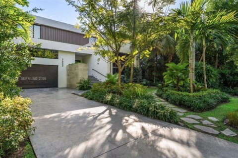 Casa en venta en Miami, Florida, 5 dormitorios, 407.1 m2 № 2003714 - foto 11