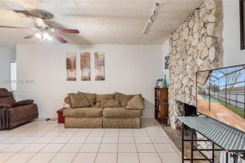 Купить виллу или дом в Майами, Флорида 3 спальни, 140.1м2, № 1986402 - фото 8