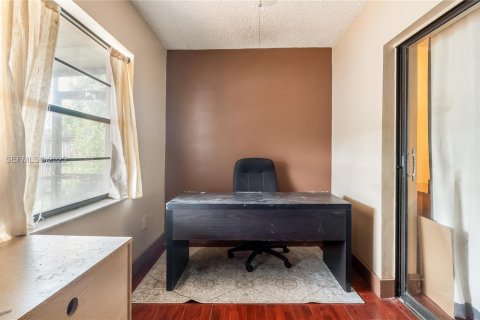 Купить виллу или дом в Майами, Флорида 3 спальни, 140.1м2, № 1986402 - фото 25