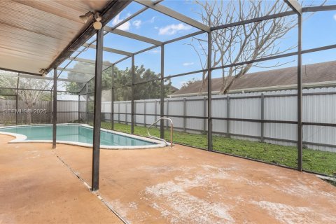 Купить виллу или дом в Майами, Флорида 3 спальни, 140.1м2, № 1986402 - фото 26