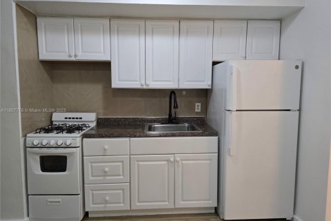 Condominio en venta en Miami Beach, Florida, 1 dormitorio, 43.2 m2 № 1752658 - foto 4