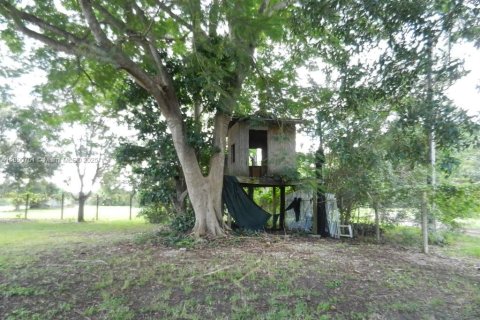 House in Homestead, Florida 4 bedrooms, 276.11 sq.m. № 2058471 - photo 27