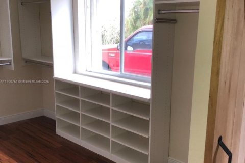 House in Homestead, Florida 4 bedrooms, 276.11 sq.m. № 2058471 - photo 14