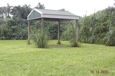 House in Homestead, Florida 4 bedrooms, 276.11 sq.m. № 2058471 - photo 30