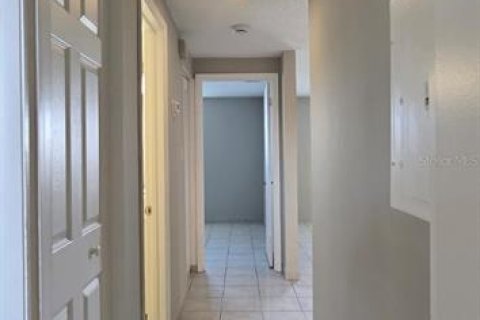 Copropriété à louer à New Port Richey, Floride: 2 chambres, 73.58 m2 № 2419819 - photo 13