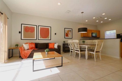 Townhouse in Kissimmee, Florida 2 bedrooms, 107.86 sq.m. № 1813105 - photo 3