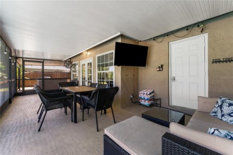 House in Sarasota, Florida 3 bedrooms, 132.85 sq.m. № 2427414 - photo 27