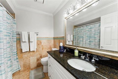 House in Sarasota, Florida 3 bedrooms, 132.85 sq.m. № 2427414 - photo 18