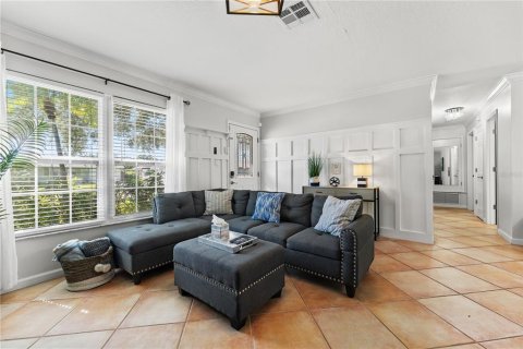 House in Sarasota, Florida 3 bedrooms, 132.85 sq.m. № 2427414 - photo 6