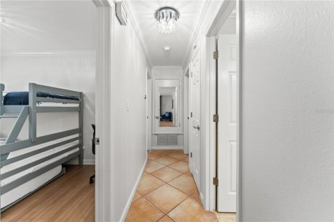 House in Sarasota, Florida 3 bedrooms, 132.85 sq.m. № 2427414 - photo 15