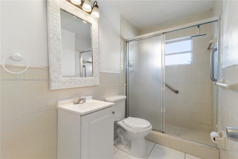 Villa ou maison à louer à Miami, Floride: 3 chambres, 98.1 m2 № 1975012 - photo 14