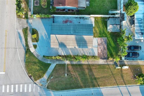 Villa ou maison à louer à Miami, Floride: 3 chambres, 98.1 m2 № 1975012 - photo 19