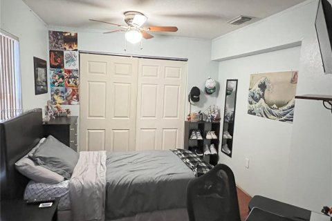 Casa en venta en Miami, Florida, 3 dormitorios, 133.31 m2 № 2035609 - foto 25