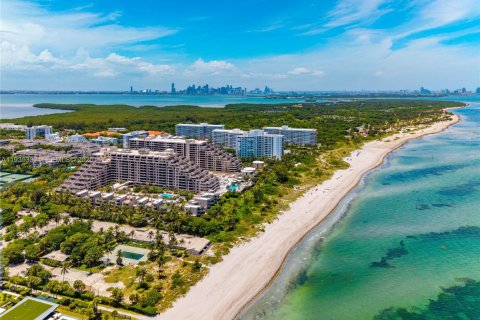 Condominio en venta en Key Biscayne, Florida, 4 dormitorios, 159.33 m2 № 1993663 - foto 29