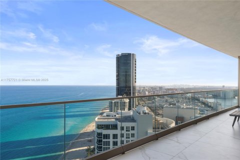 Condo in Sunny Isles Beach, Florida, 3 bedrooms  № 1503095 - photo 21