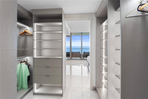 Condo in Sunny Isles Beach, Florida, 3 bedrooms  № 1503095 - photo 26
