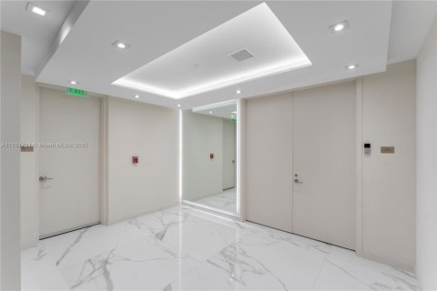 Condo in Sunny Isles Beach, Florida, 3 bedrooms  № 1503095 - photo 10