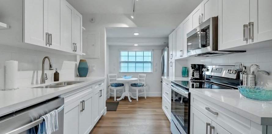 Casa en Wilton Manors, Florida 2 dormitorios, 111.48 m2 № 1223597
