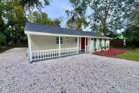 House in LAKESHORE in Winter Garden, Florida 3 bedrooms, 85.47 sq.m. № 868144 - photo 1