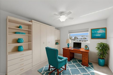 Condo in Fort Myers Beach, Florida, 2 bedrooms № 2384000 - photo 18