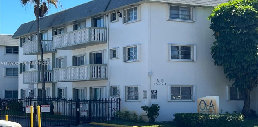 Condominio en Miami, Florida, 2 dormitorios  № 2056718