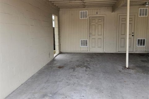 Commercial property in Saint Petersburg, Florida 4 bedrooms, 132.94 sq.m. № 1569331 - photo 13