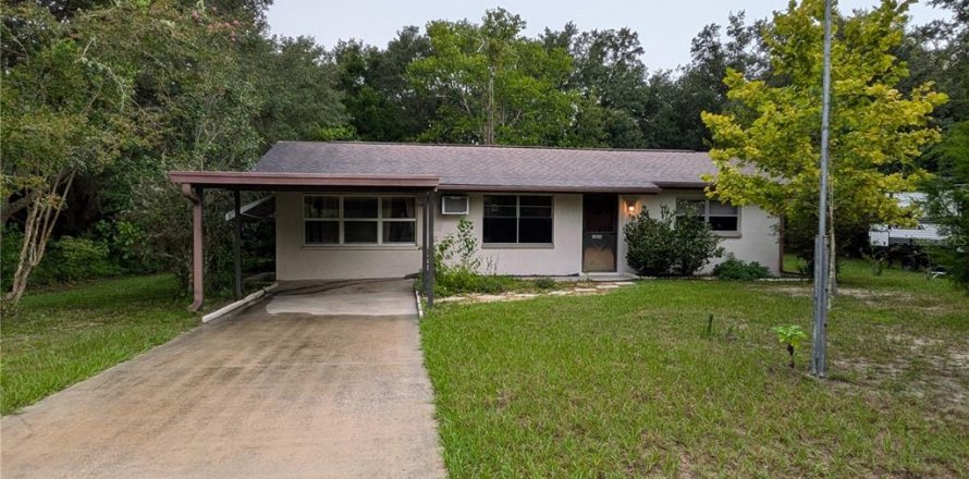 Villa ou maison à Dunnellon, Floride 3 chambres, 89.93 m2 № 2096078