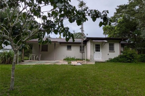 Villa ou maison à louer à Dunnellon, Floride: 3 chambres, 89.93 m2 № 2096078 - photo 2