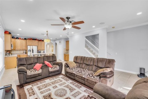 Casa en venta en Orlando, Florida, 5 dormitorios, 261.24 m2 № 1588773 - foto 16