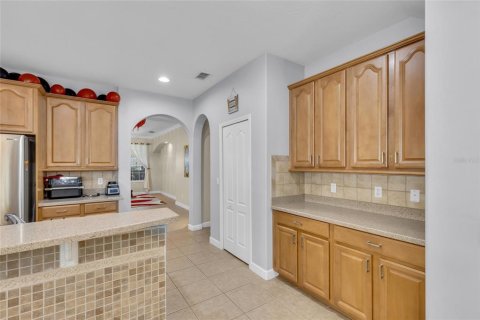 Casa en venta en Orlando, Florida, 5 dormitorios, 261.24 m2 № 1588773 - foto 10