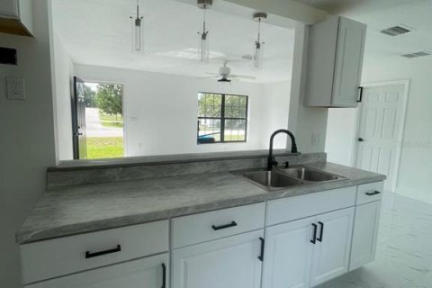 House in Ocala, Florida 2 bedrooms, 97.55 sq.m. № 2232150 - photo 6