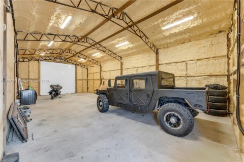 Casa en venta en Homestead, Florida, 6 dormitorios, 391.4 m2 № 1949551 - foto 24