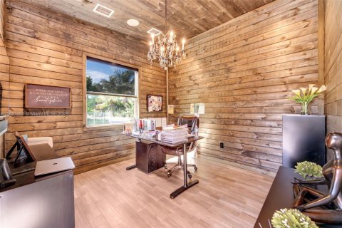 Casa en venta en Homestead, Florida, 6 dormitorios, 391.4 m2 № 1949551 - foto 27