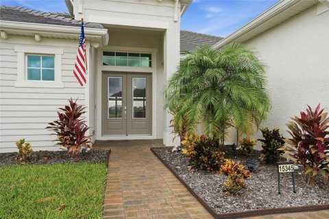 Villa ou maison à vendre à Punta Gorda, Floride: 3 chambres, 247.86 m2 № 2408843 - photo 3