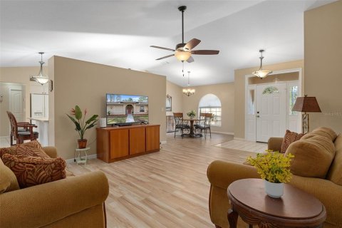 Villa ou maison à vendre à Citrus Springs, Floride: 3 chambres, 170.75 m2 № 2127456 - photo 8