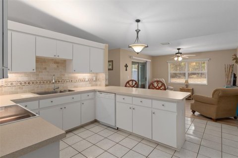 Villa ou maison à vendre à Citrus Springs, Floride: 3 chambres, 170.75 m2 № 2127456 - photo 12